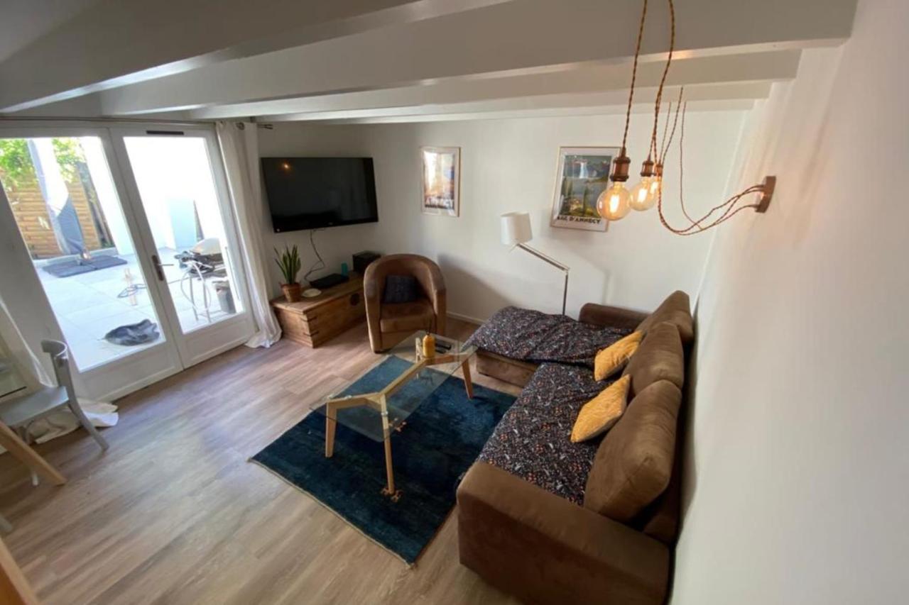 Tiny House - Town House In The Centre Of Annecy Terrace & Air Conditioning المظهر الخارجي الصورة