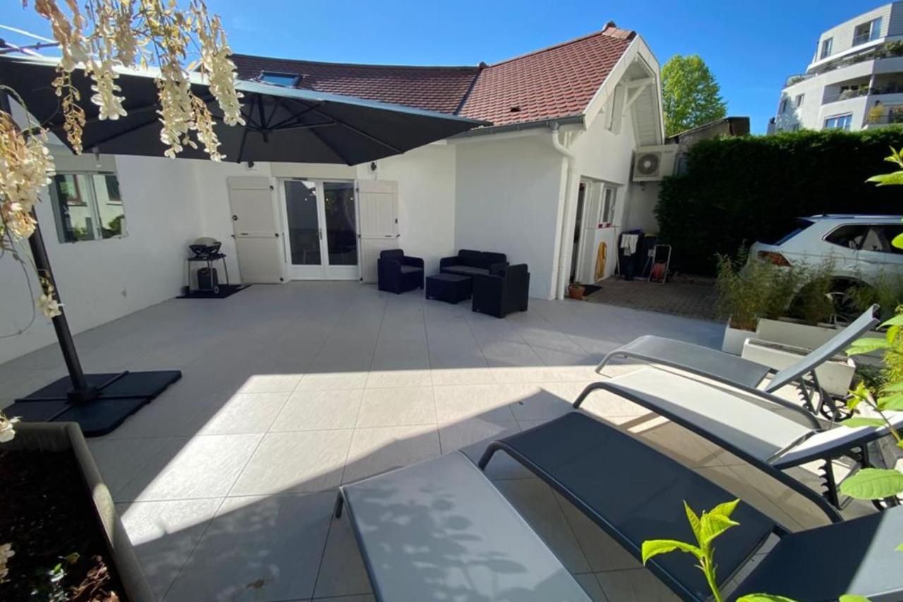 Tiny House - Town House In The Centre Of Annecy Terrace & Air Conditioning المظهر الخارجي الصورة